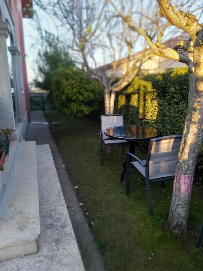 Despertar Con El Sonido De Los Pajaros Villa Melide Eksteriør billede