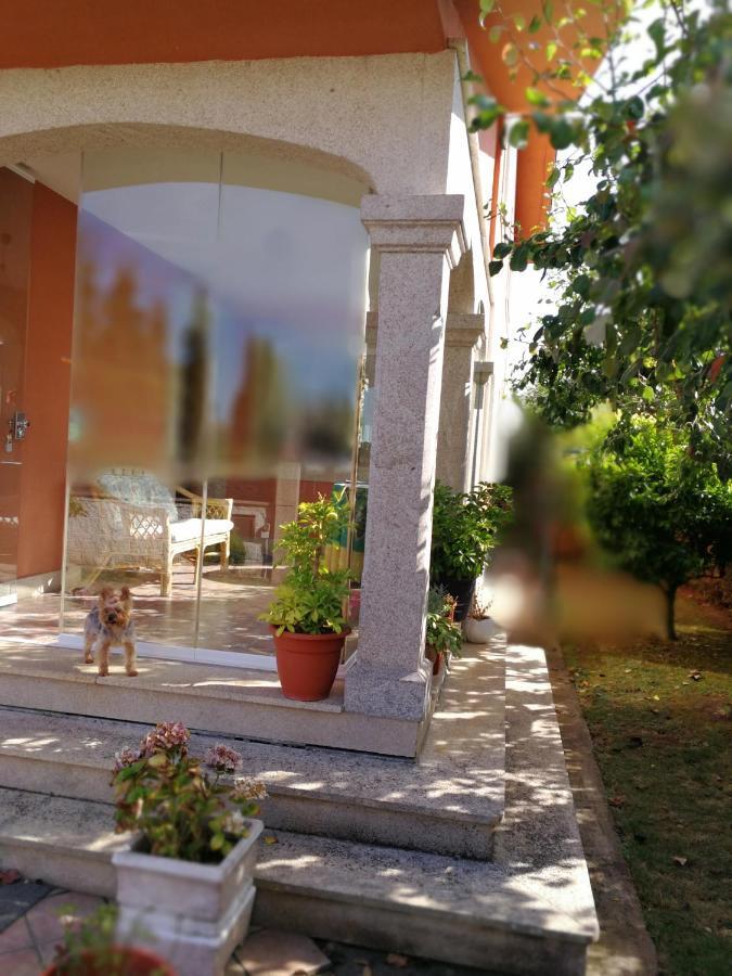 Despertar Con El Sonido De Los Pajaros Villa Melide Eksteriør billede